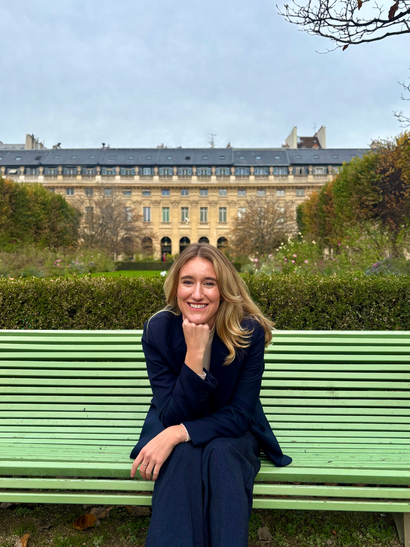 Amy Franks, MD — Paris